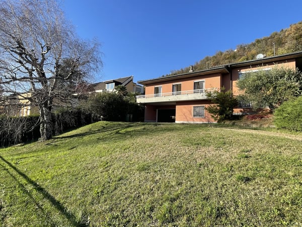 INTERESSANTE ED AMPIA CASA UNIFAMILIARE CON GRANDE TERRENO 5