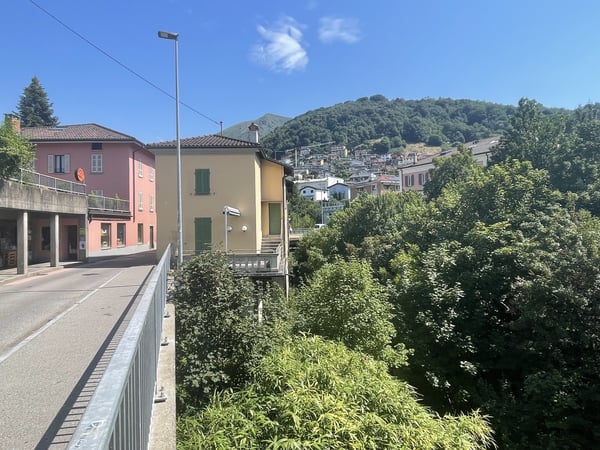 INTERESSANTE IMMOBILE DA RIATTARE NEL CUORE DI TESSERETE 7