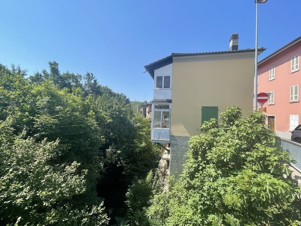 INTERESSANTE IMMOBILE DA RIATTARE NEL CUORE DI TESSERETE 4