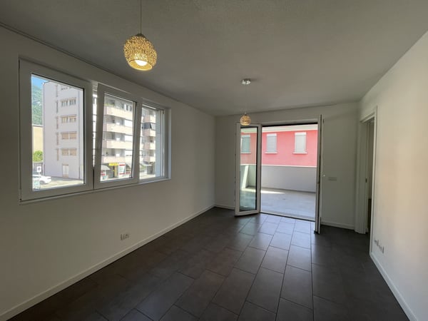 INTERESSANTE APPARTAMENTO 1.5 CON TERRAZZA E POSTEGGIO 3