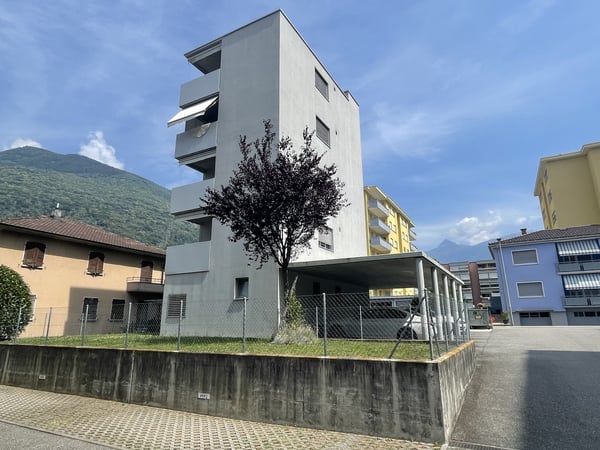 IMPERDIBILE APPARTAMENTO 1.5 IN ZONA CENTRALE 1