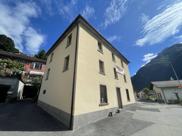 STABILE COMPLETAMENTE RIATTATO AD UN PREZZO MAI VISTO 1