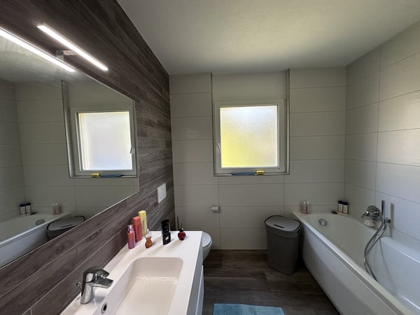 MODERNO E RECENTE APPARTAMENTO 3.5 CON 2 POSTEGGI 11