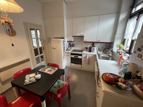 BELLA ED AMPIA CASA 5.5 CON GIARDINO E BOX DOPPIO 11
