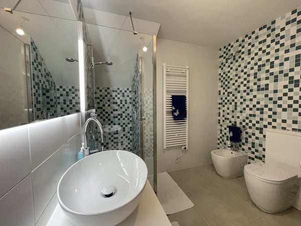 SPETTACOLARE DUPLEX 5.5 CON MAGNIFICA VISTA LAGO 12