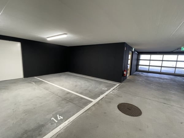 MODERNO ED AMPIO APPARTAMENTO 2.5 CON DUE POSTEGGI INTERNI 11