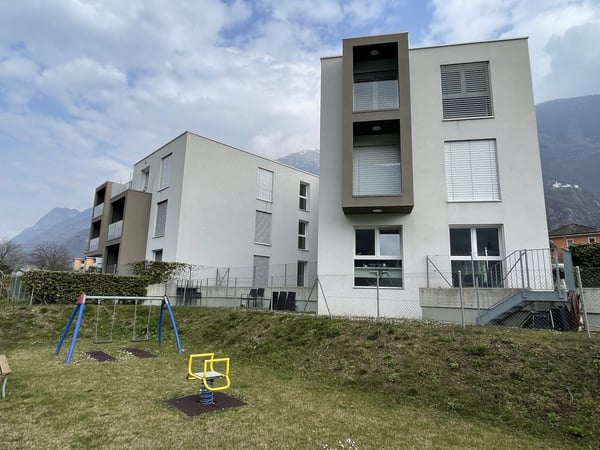 MODERNO ED AMPIO APPARTAMENTO 2.5 CON DUE POSTEGGI INTERNI 2