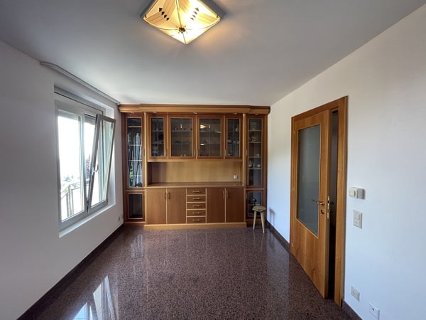 BELLA CASA UNIFAMILIARE IN POSIZIONE PANORAMICA 11
