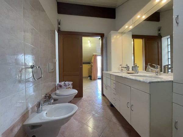 INTERESSANTE CASA 4.5 CON INCANTEVOLE VISTA LAGO 9