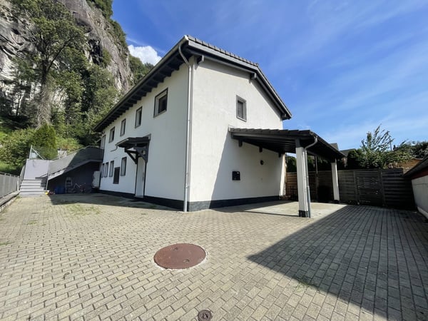RECENTE CASA BIFAMILIARE 4.5 E 3.5 IN ZONA TRANQUILLA 10