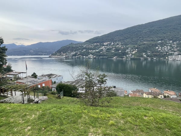 SPLENDIDO TERRENO EDIFICABILE CON MERAVIGLIOSA VISTA LAGO 6