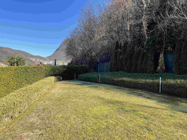 INTERESSANTE TERRENO CON SPLENDIDA VISTA LAGO 2