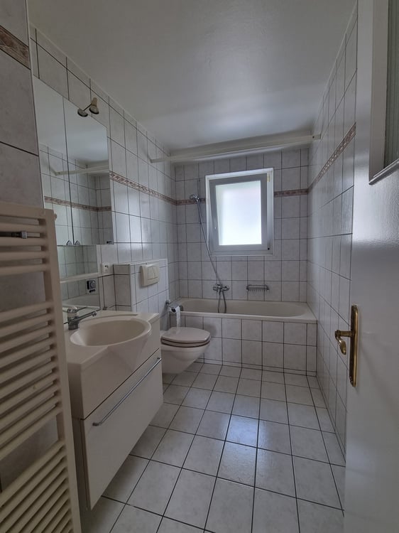 Appartement lumineux de 4 pièces avec vue sur le lac à Milvignes 9