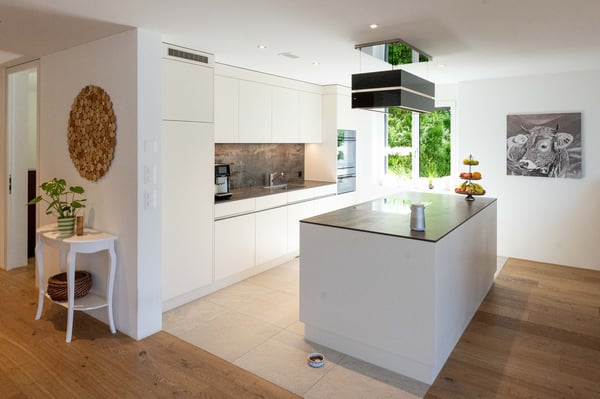 1.5-Zimmer-Terrassenwohnung mit Sicht auf den Vierwaldstättersee und die Berge 6