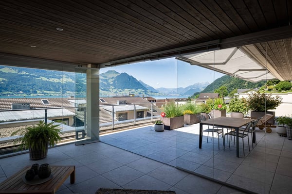 1.5-Zimmer-Terrassenwohnung mit Sicht auf den Vierwaldstättersee und die Berge 5