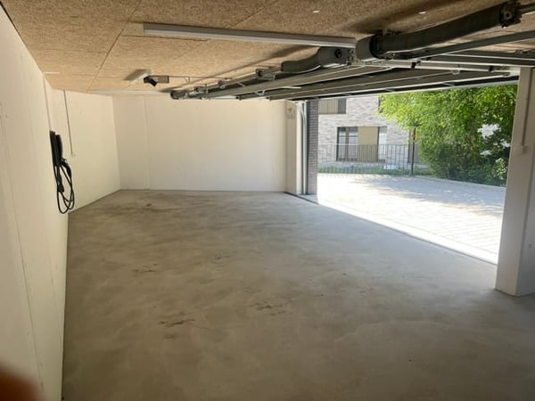 Moderne 3.5-Zimmer-Dachwohnung in Steinhausen – Neubau 2025 11