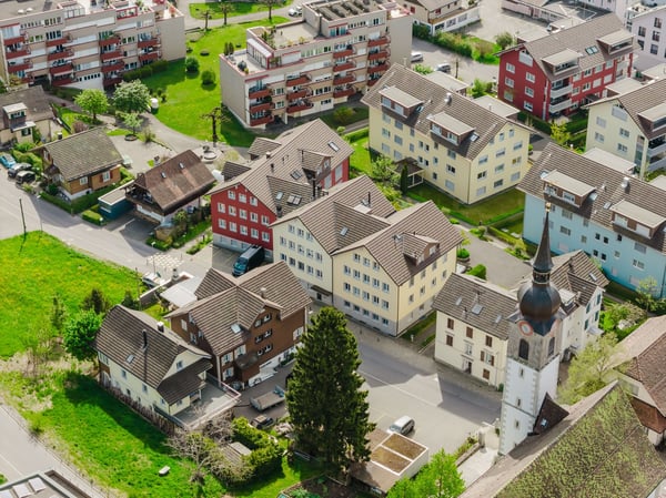3.5-Zimmer-Attikawohnung mit grossem Balkon im Zentrum von Unterägeri 11