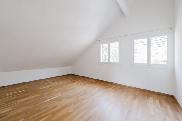 3.5-Zimmer-Attikawohnung mit grossem Balkon im Zentrum von Unterägeri 6