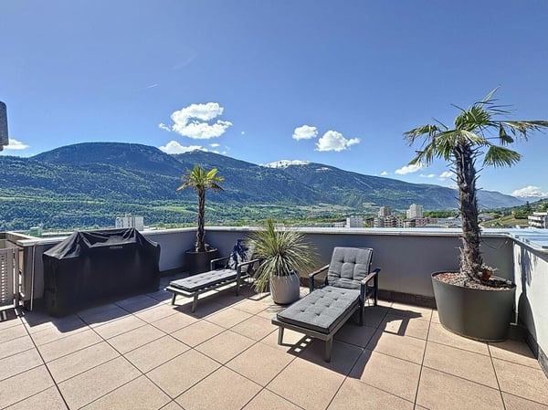 Duplex en attique avec terrasse panoramique 9