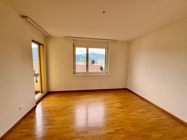 Caslano – Ampio ufficio/studio di 150 m² – Nessun conguaglio spese a fine anno 2