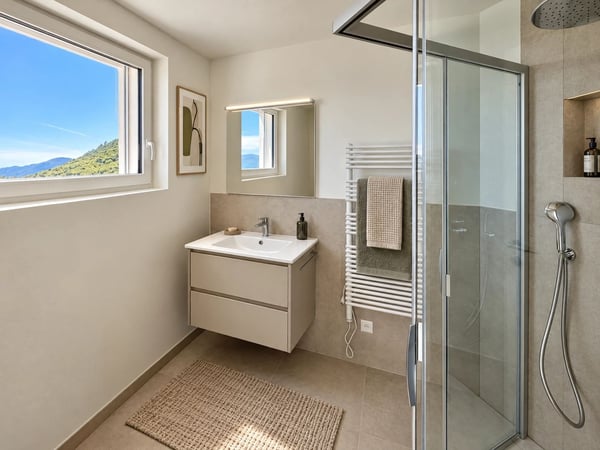 Cademario – Esclusiva villa con piscina e spettacolare vista lago 10