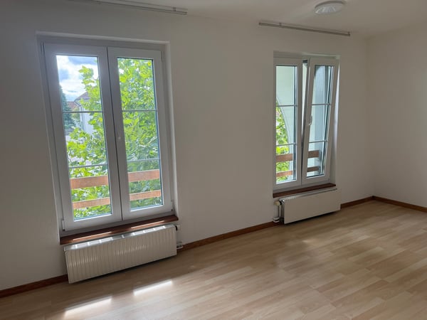 Charmante 2.5-Zimmer-Wohnung im 2. OG in Walperswil – sofort verfügbar! 3