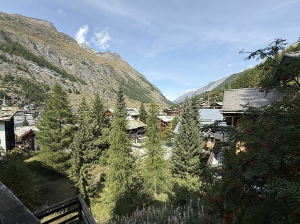 Traumhafte Gelegenheit 6.5 Zimmer Duplex auf 200 m² mit Matterhornblick! -PREISREDUZIERUNG- 24