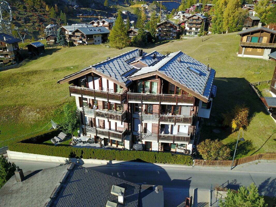 Bellissimo appartamento al piano terra a Zermatt - OGGETTO DI RENDITA TOP - Vostro rifugio di lusso con vista magica sul Matterhorn (utilizzo turistico possibile)
