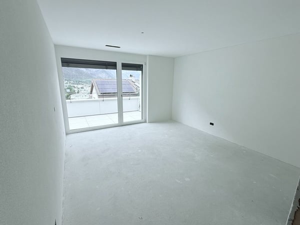 Einzigartige Dach Wohnung mit alpinen Weitblick in Brig und grosser Sonnenterasse 12