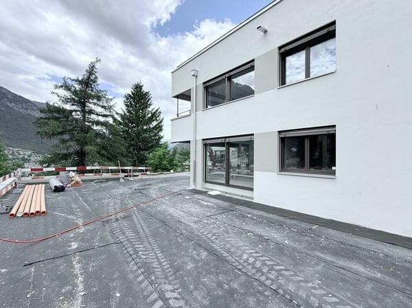 Einzigartige Erdgeschoss Wohnung mit alpinen Weitblick in Brig und grosser Sonnenterasse 2