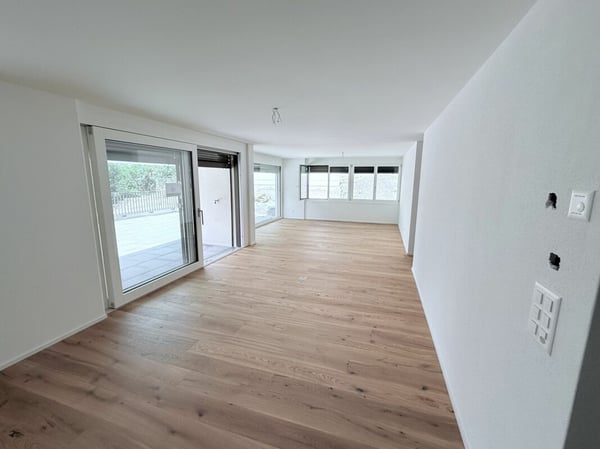 Einzigartige Wohnung mit alpinen Weitblick in Brig und grosser Sonnenterasse 4