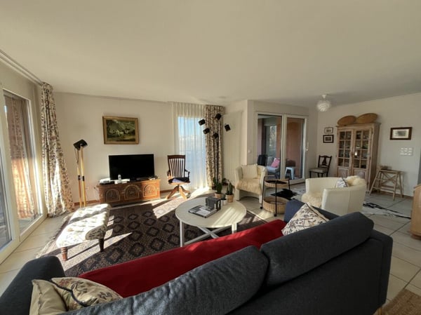 AVEC UNE MAGNIFIQUE LOGGIA ET UNE GRANDE TERRASSE 8