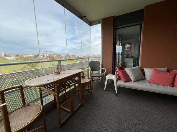 AVEC UNE MAGNIFIQUE LOGGIA ET UNE GRANDE TERRASSE 4