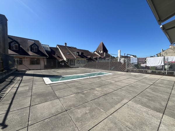 AVEC UNE GRANDE TERRASSE, TRES BIEN SITUE 2