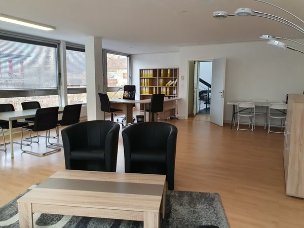 Heller Raum Nähe Heuried - ideal als Büro, Atelier oder Praxisraum 2