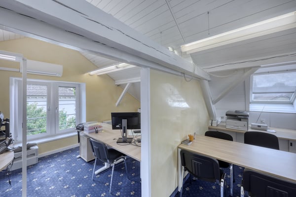 Büro/Praxisraum direkt beim Bahnhof 2