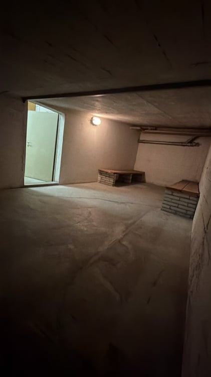 Lagerraum im 1. Untergeschoss zu vermieten 3