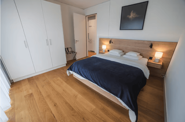 Exklusive möblierte 1.5 Zimmer Stadtwohnung nahe Bahnhof Zug 8