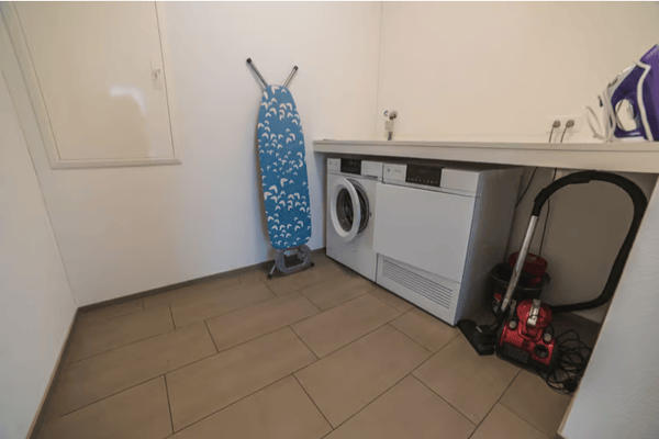 Exklusive möblierte 1.5 Zimmer Stadtwohnung nahe Bahnhof Zug 9