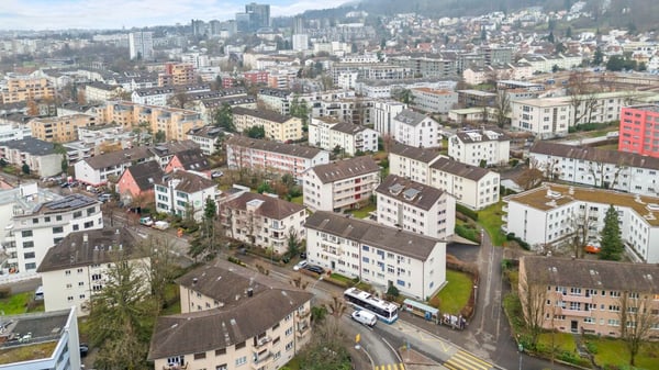 Renovierte 1.5-Zi-Gartenwohnung 17