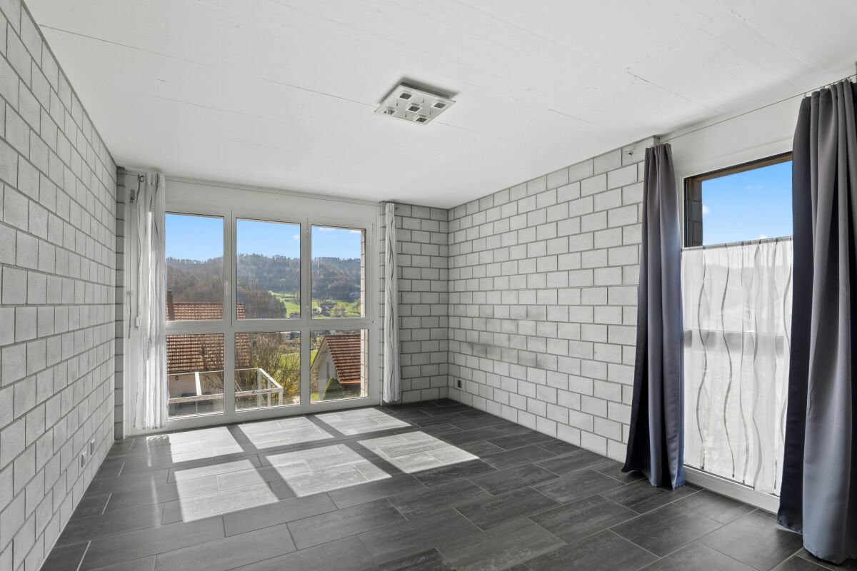 7.5-room semi-detached house in a sunny location