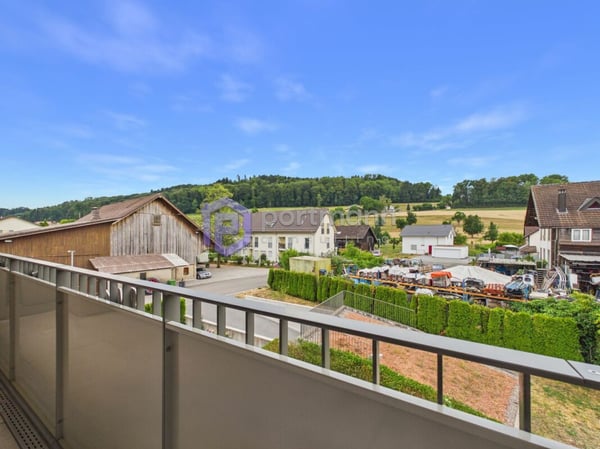 Helle 4,5-Zi-Dach-Wohnung mit Direktzugang in den Estrich mit Tageslicht 11