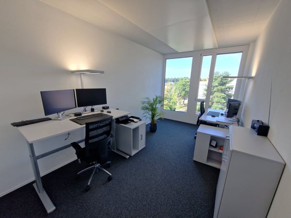 Letzte freie Büro-/Gewerbefläche - 466 m² ausgebaute Räumlichkeiten an Top-Lage 13