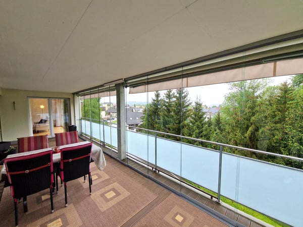 Attraktive 4.5-Zimmer-Wohnung mit Balkon und privatem Hobby-/Waschraum 24