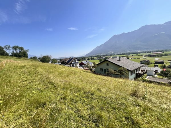 Bauland mit Haus auf zwei Parzellen - auch einzeln kaufbar 2