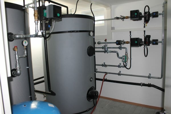 Vom Fundament bis zum First - alles neu, ausser der Adresse 9