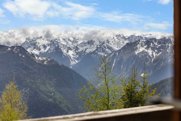 Charming 4-Room Chalet in the Heart of Verbier – Fully Renovated Alpine Retreat 35