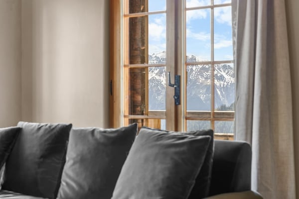 Charming 4-Room Chalet in the Heart of Verbier – Fully Renovated Alpine Retreat 39