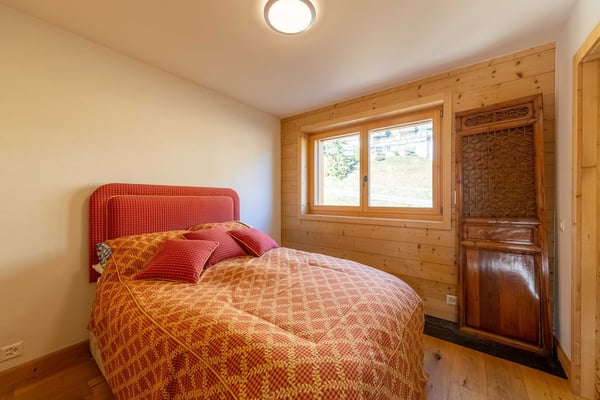 Stunning 6.5-Room Penthouse Apartment in the Heart of Anzère 23