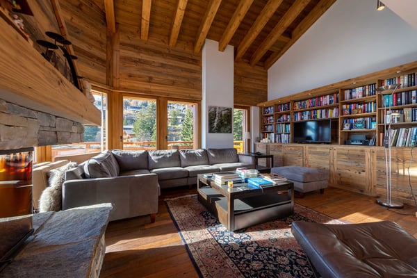 Stunning 6.5-Room Penthouse Apartment in the Heart of Anzère 22